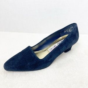 Mootsies Tootsies black suede pumps 6.5
